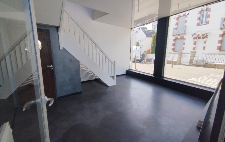 Local commercial PORNICHET (44380)  39 m2 747 € 