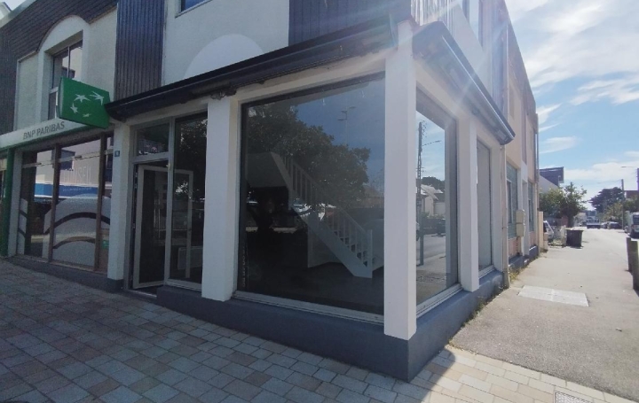 Local commercial PORNICHET (44380)  39 m2 747 € 