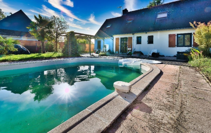 Réseau Immo-diffusion : Maison  CROSSAC  135 m2 299 300 € 