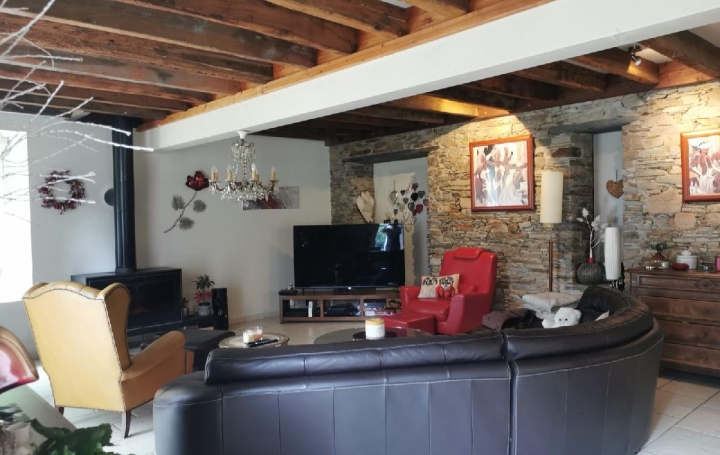 Maison QUILLY (44750)  230 m2 697 000 € 