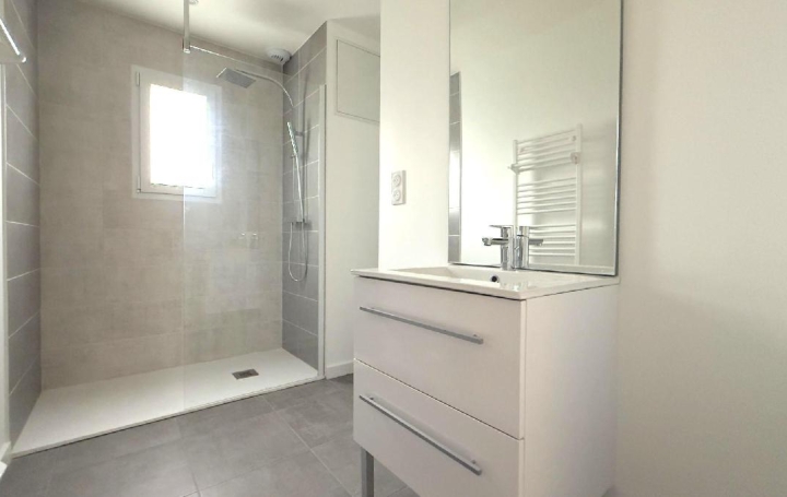 3 Pièces DAMGAN (56750)  61 m2 280 000 € 