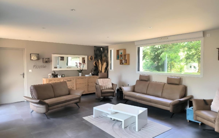 Maison SAVENAY (44260)  209 m2 947 600 € 