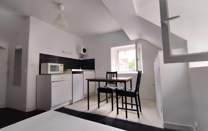 1 Pièce NANTES (44000)  19 m2 111 500 € 