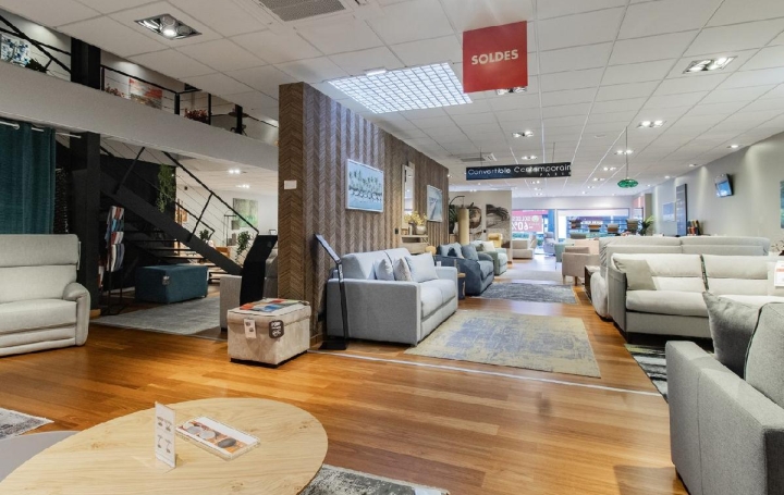 Local / Bureau TRIGNAC (44570) 388 m<sup>2</sup> 6 200 € 