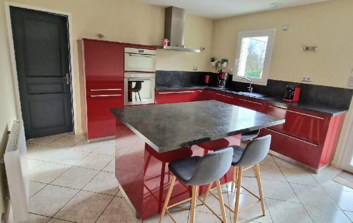 Maison SAVENAY (44260)  181 m2 486 000 € 