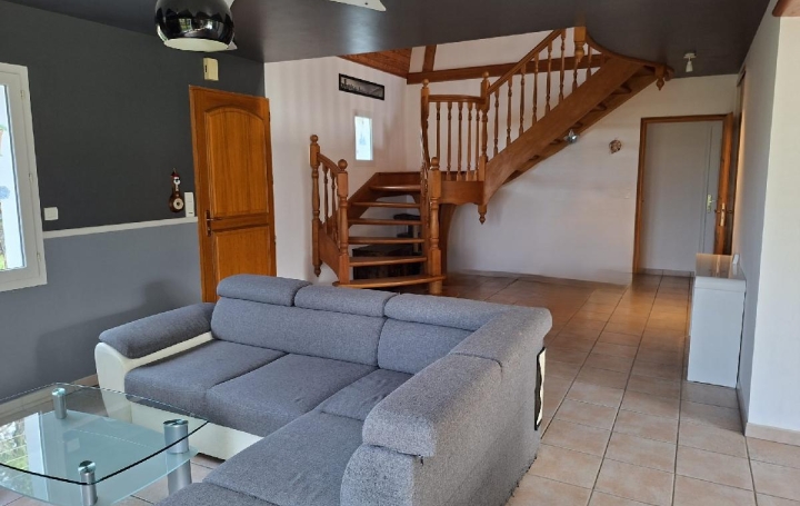 Maison SAINT-LYPHARD (44410)  144 m2 414 000 € 