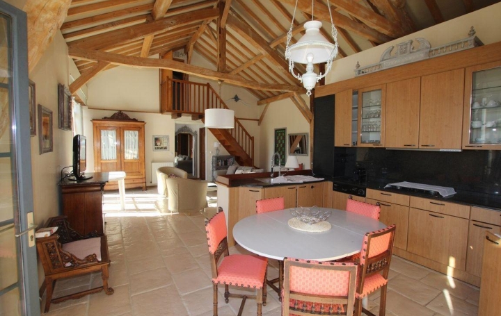 Propriété CAHORS (46000)  420 m2 799 000 € 