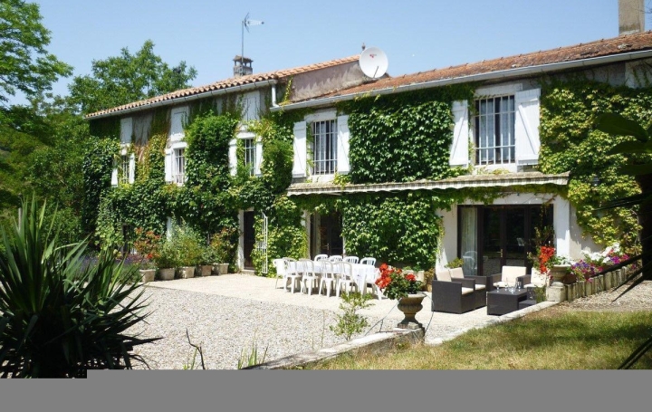 Domaine MIREPOIX (09500)  350 m2 775 000 € 