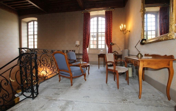 Propriété MIREPOIX (09500)  810 m2 1 254 000 € 