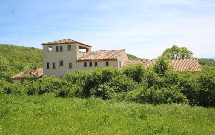 Domaine LIMOUX (11300)  750 m2 1 380 000 € 