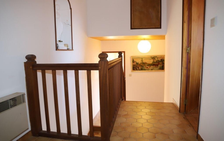 Maison FOIX (09000)  150 m2 242 000 € 