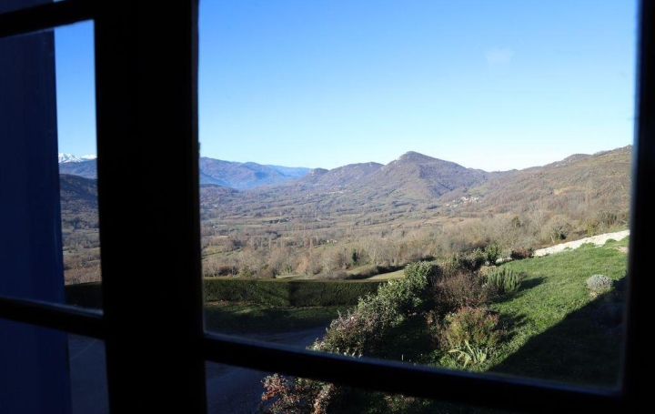 Maison FOIX (09000)  150 m2 242 000 € 