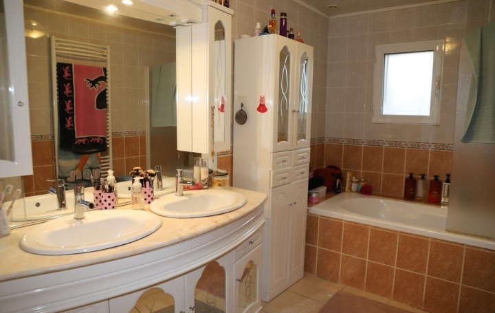 Maison VARILHES (09120)  148 m2 229 000 € 