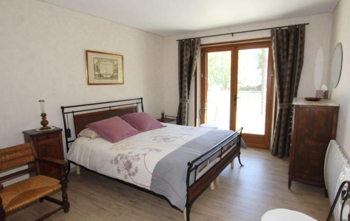 Propriété PAMIERS (09100)  365 m2 688 000 € 