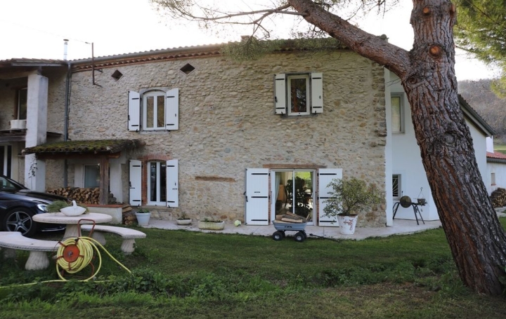 Domaine VARILHES (09120)  295 m2 588 000 € 