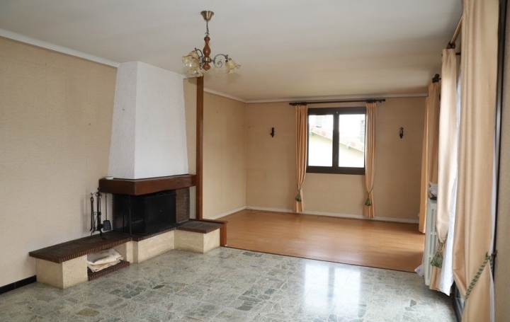 Villa VARILHES (09120)  152 m2 212 000 € 