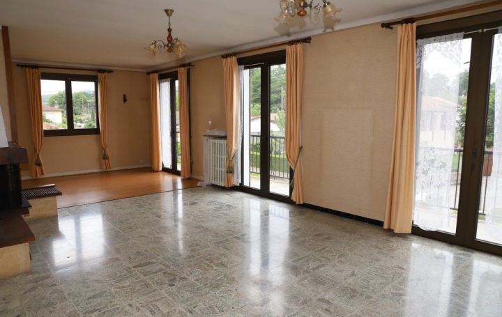 Villa VARILHES (09120)  152 m2 212 000 € 