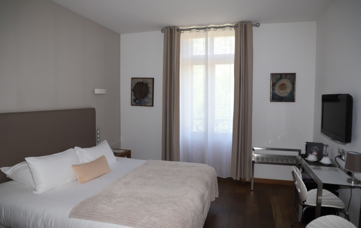 Domaine FOIX (09000)  1 000 m2 2 080 000 € 