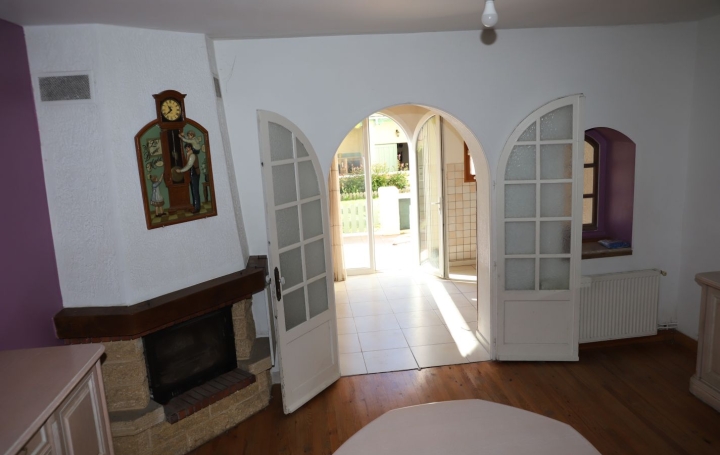 Maison LAVELANET (09300)  304 m2 195 000 € 