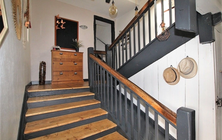 Domaine FOIX (09000)  840 m2 1 159 200 € 