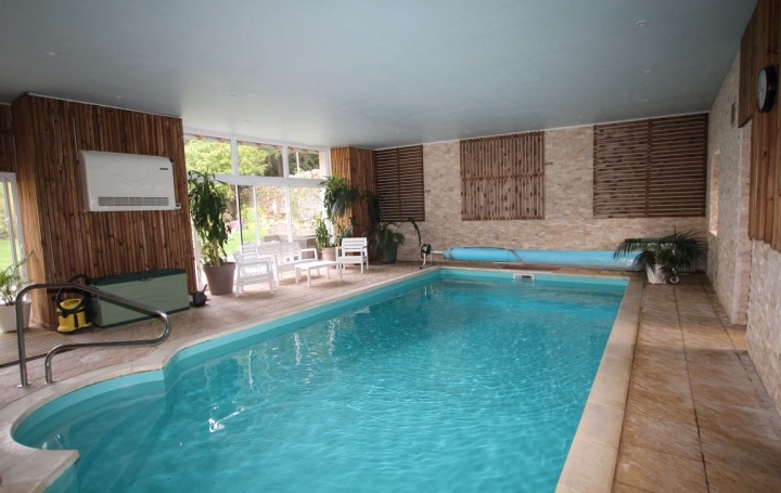 Domaine FOIX (09000)  840 m2 1 159 200 € 