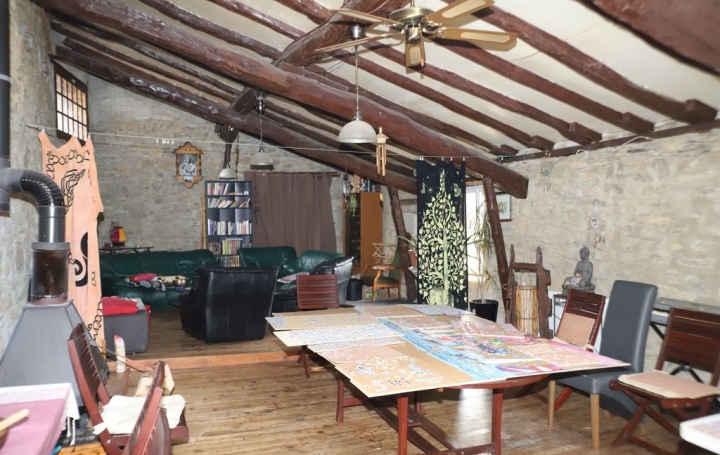 Propriété LA BASTIDE-DE-SEROU (09240)  276 m2 365 000 € 