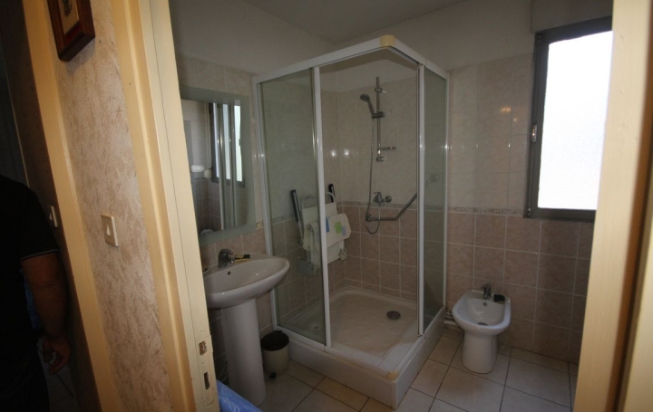 4 Pièces PAMIERS (09100)  92 m2 75 000 € 