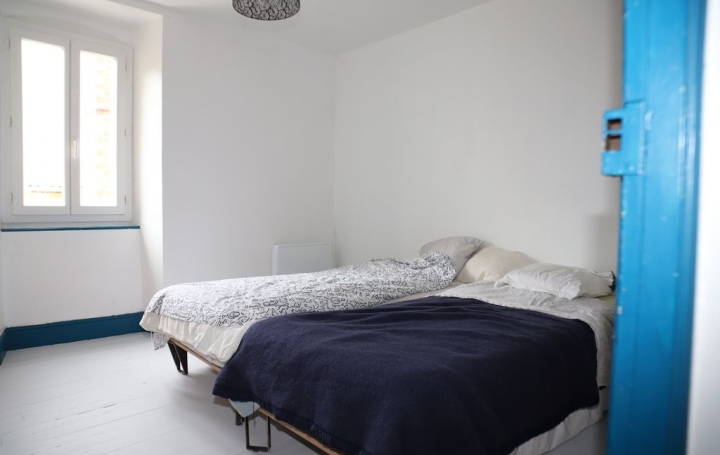 Maison de village VERNIOLLE (09340)  250 m2 241 500 € 