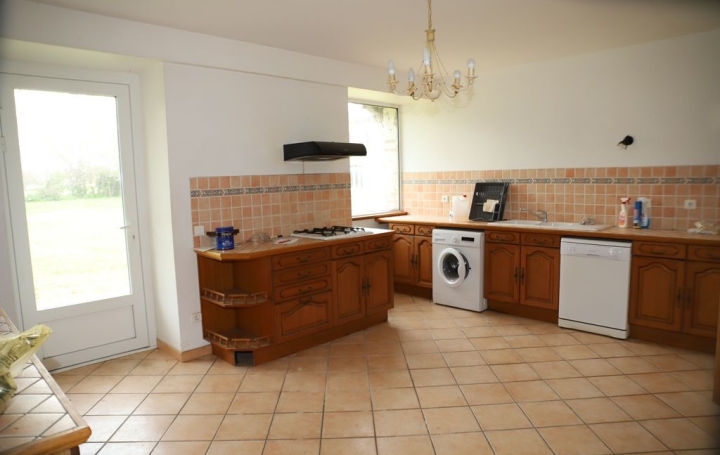 Domaine PAMIERS (09100)  427 m2 320 000 € 