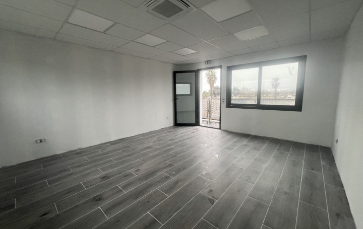 Local commercial VIC-LA-GARDIOLE (34110)   520 € 