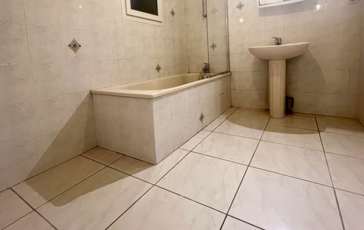 Maison NIMES (30000)  85 m2 266 000 € 