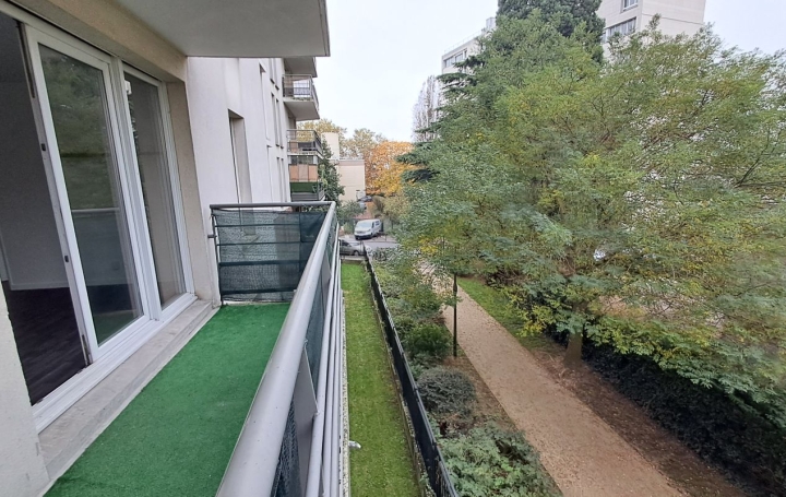 Réseau Immo-diffusion : Appartement P2  VILLEJUIF  42 m2 249 000 € 