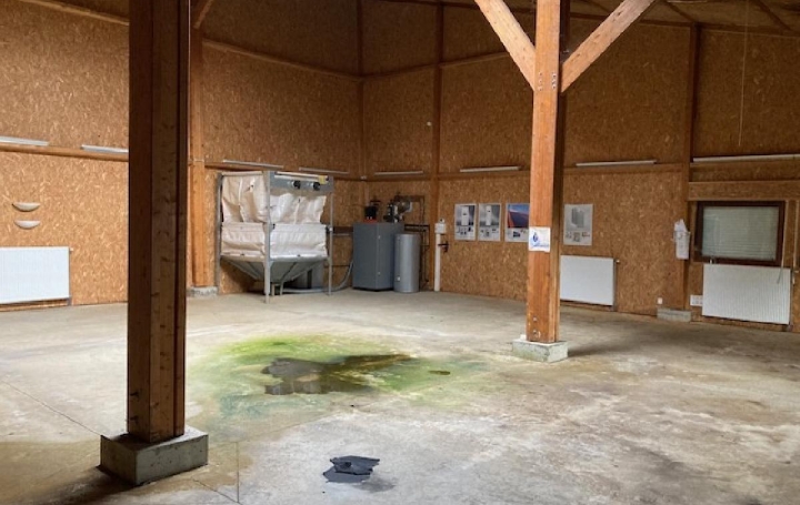 Local commercial THIRON GARDAIS (28480)  600 m2 2 130 € 