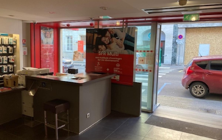 Local commercial NOGENT-LE-ROTROU (28400)  64 m2 950 € 