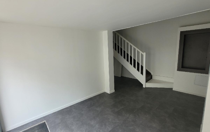 Local commercial NOGENT-LE-ROTROU (28400)  38 m2 500 € 