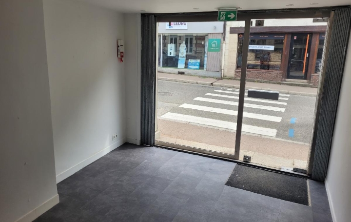 Local commercial NOGENT-LE-ROTROU (28400)  38 m2 500 € 