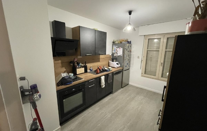 5 Pièces NOGENT-LE-ROTROU (28400)  100 m2 790 € 