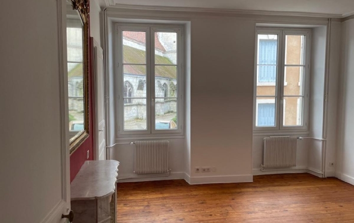 Maison NOGENT-LE-ROTROU (28400)  139 m2 950 € 