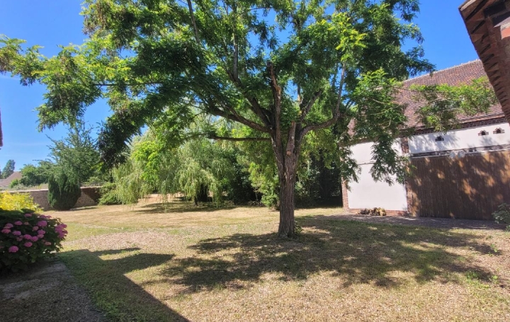 Maison LA CROIX-DU-PERCHE (28480)  305 m2 295 000 € 