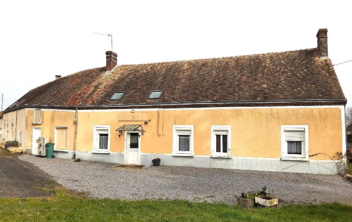 Réseau Immo-diffusion : Maison  LA CHAPELLE-DU-BOIS  137 m2 185 000 € 