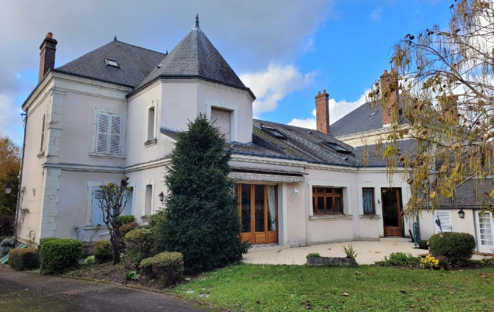 Maison NOGENT-LE-ROTROU (28400)  283 m2 450 000 € 