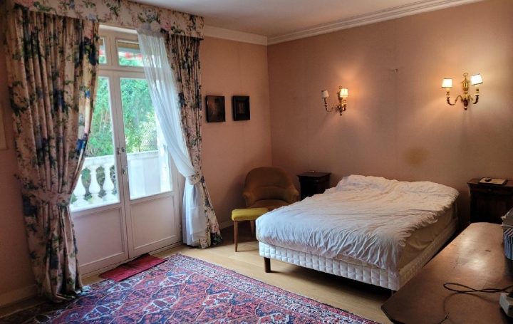 Maison NOGENT-LE-ROTROU (28400)  283 m2 450 000 € 