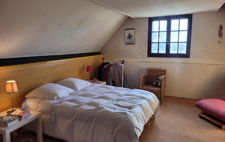 Maison THIRON GARDAIS (28480)  202 m2 193 000 € 