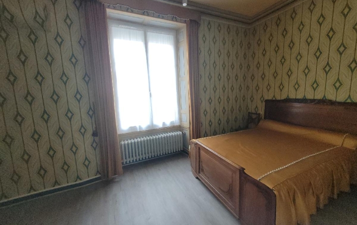 Maison CETON (61260)  182 m2 214 400 € 