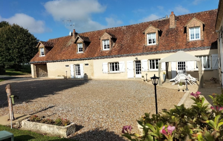 Maison CORMES (72400)  226 m2 397 000 € 