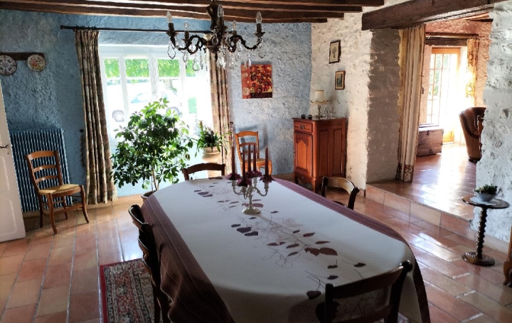 Maison CORMES (72400)  226 m2 397 000 € 