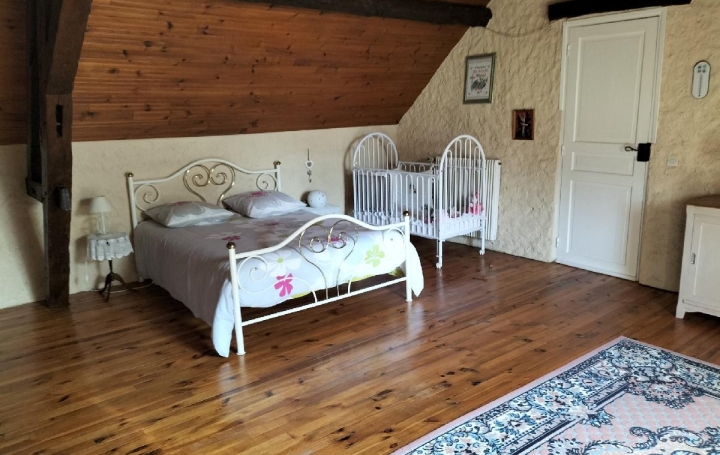 Maison CORMES (72400)  226 m2 397 000 € 