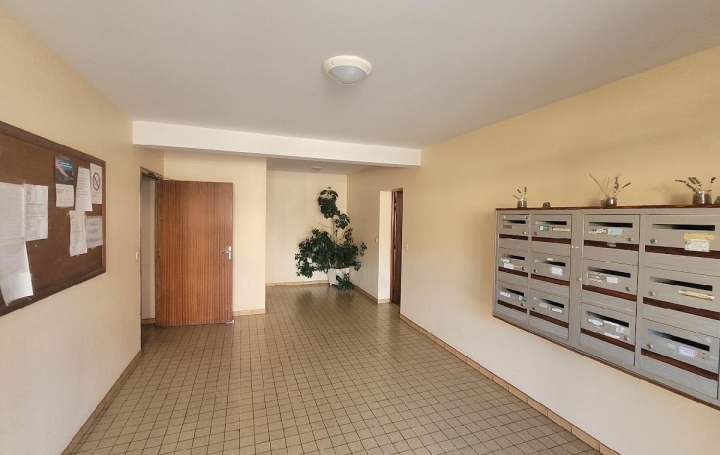 2 Pièces NOGENT-LE-ROTROU (28400)  51 m2 49 000 € 