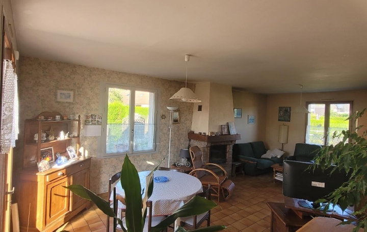Maison LE THEIL (61260)  123 m2 161 200 € 