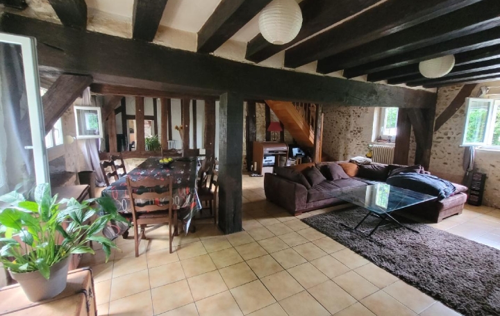 Maison VAL-AU-PERCHE (61260)  155 m2 177 000 € 